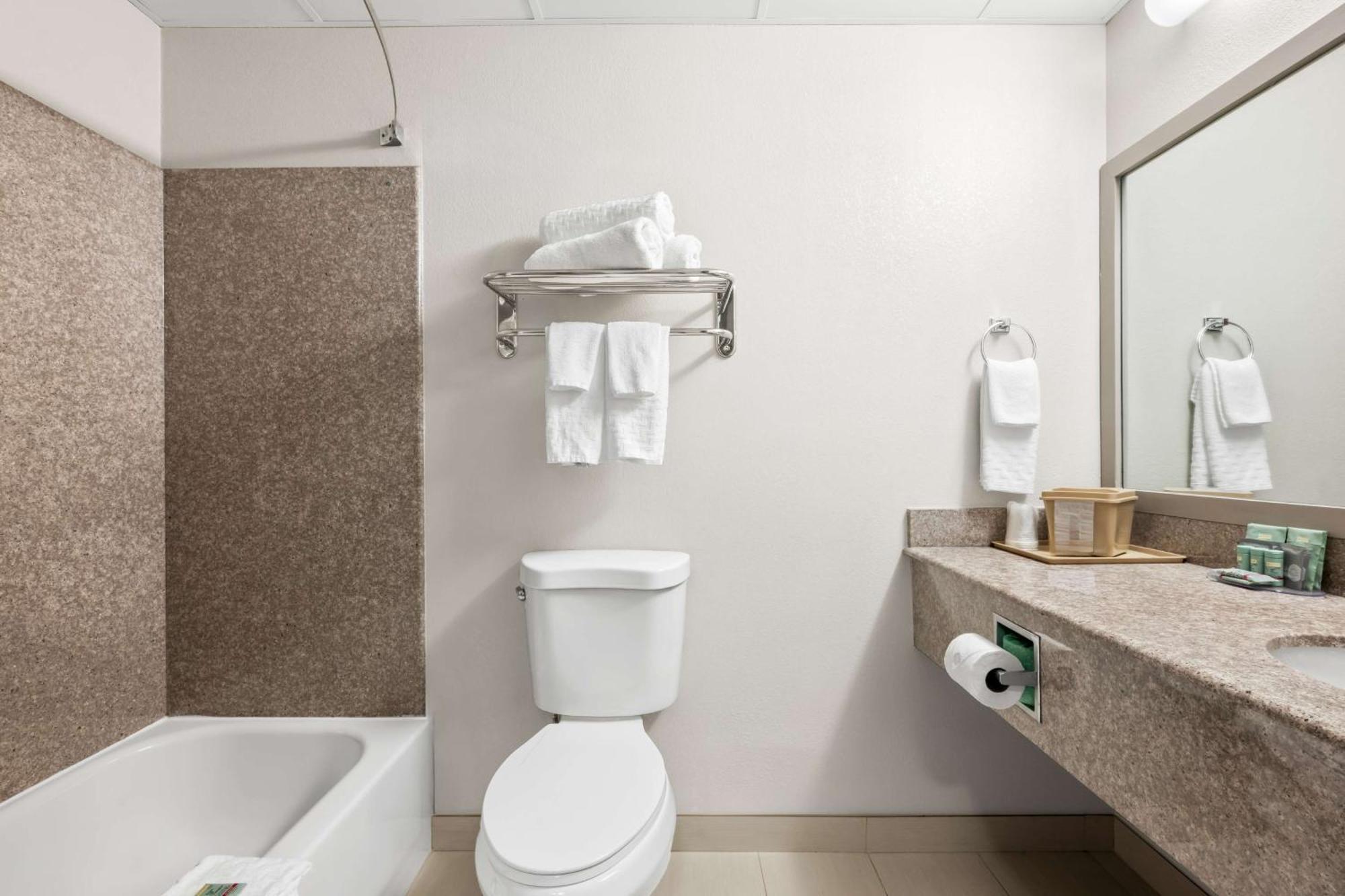 Best Western Dartmouth-New Bedford מראה חיצוני תמונה